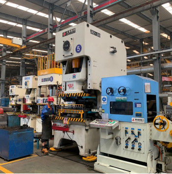 12 tonnellate gru torre 30-200 metri altezza di sollevamento con il miglior prezzo Turchia Chassis / Fondazione stazionaria tipo gru torre