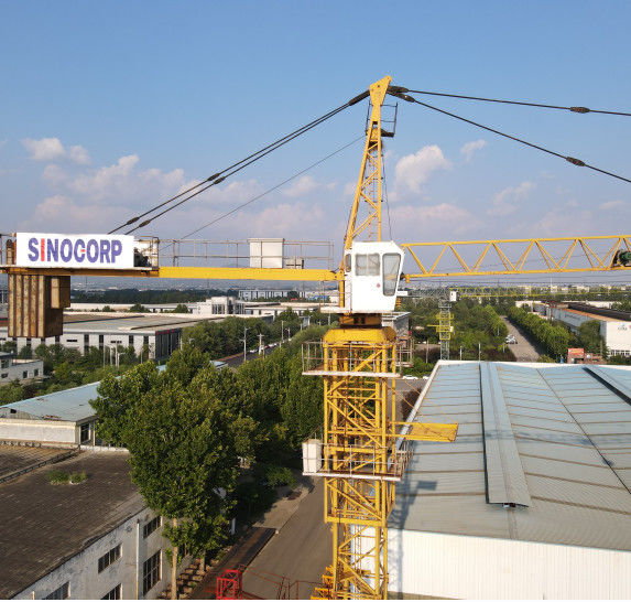 Macchine per la costruzione ad alta sicurezza 8 tonnellate Hatkit Tower Crane con telaio o gambe incorporate opzionale